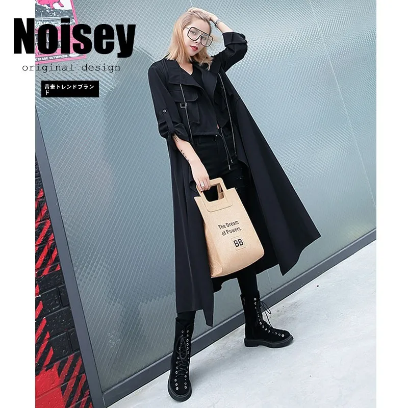 大人可愛い服 40代コーデの完全ガイド｜スリットデザインとビッグシルエットのバランス