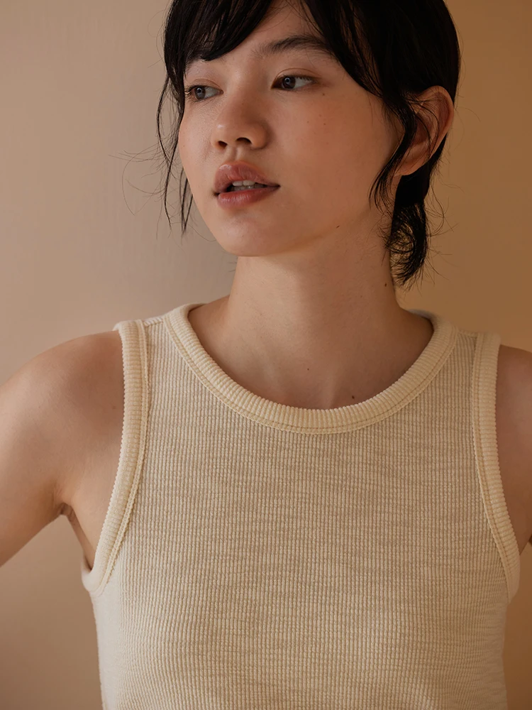 大人可愛い服 40代コーデの完全ガイド｜ストライプクルーネックの選び方と着こなし術