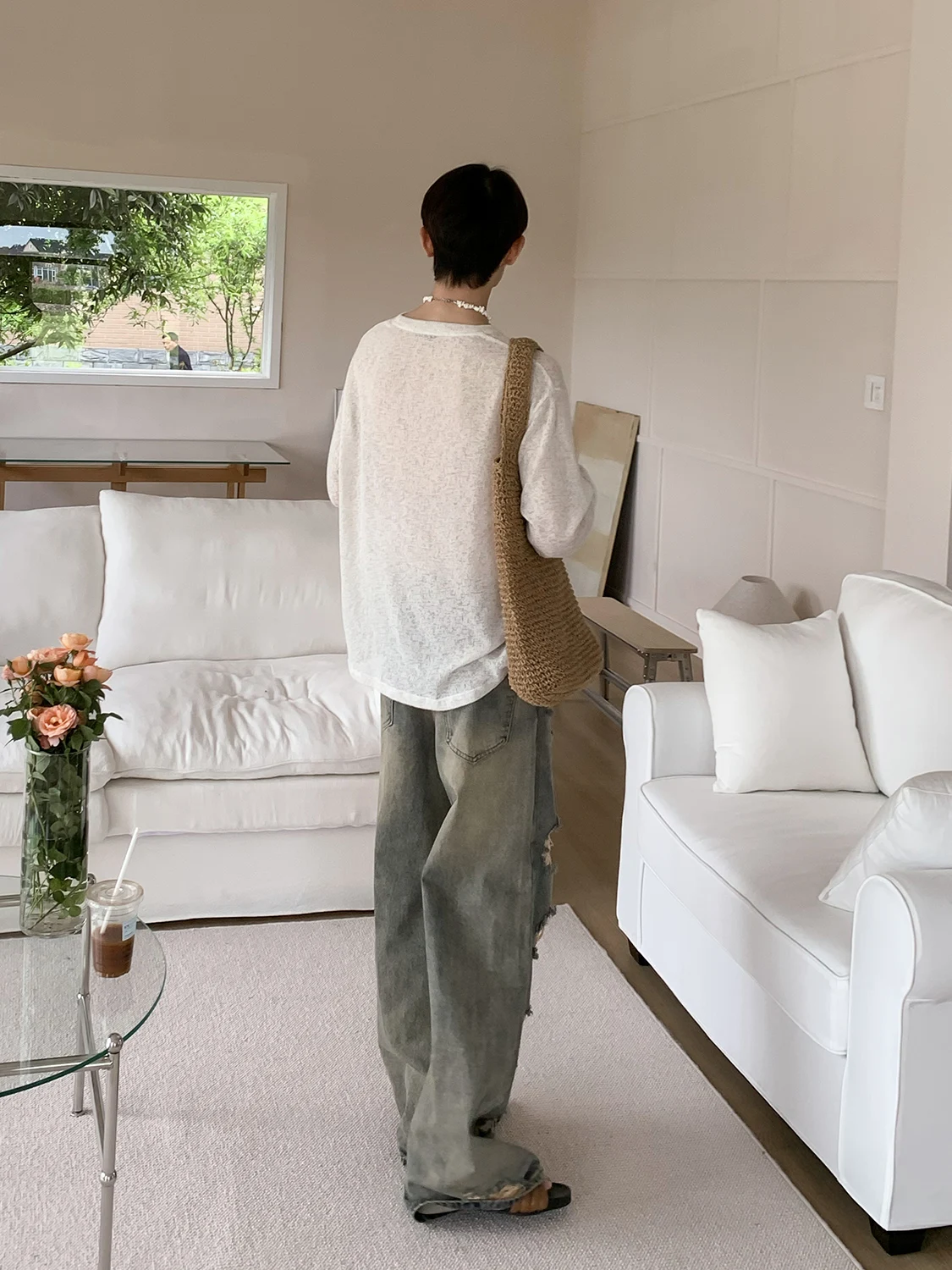 ダメージジーンズに色落ちが気になるなら、このヴィンテージ風ウォッシュ加工デニムパンツが救う！