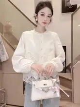 高級感あるラウンドネックパールボタンシャツ【春秋用・中華風】