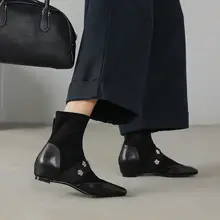 レトロデザインの本革エラスティックショートブーツ【早秋用・ふわりとした履き心地・スリムフィット】