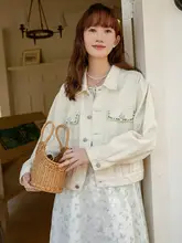 刺繍入りベージュデニムジャケット【秋用・女性用・甘い雰囲気】
