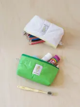 大容量化粧ポーチ【旅行用・洗面道具・化粧品収納】