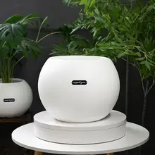 大きいサイズの樹脂製花盆【黒金剛・丸型・上品なデザイン】