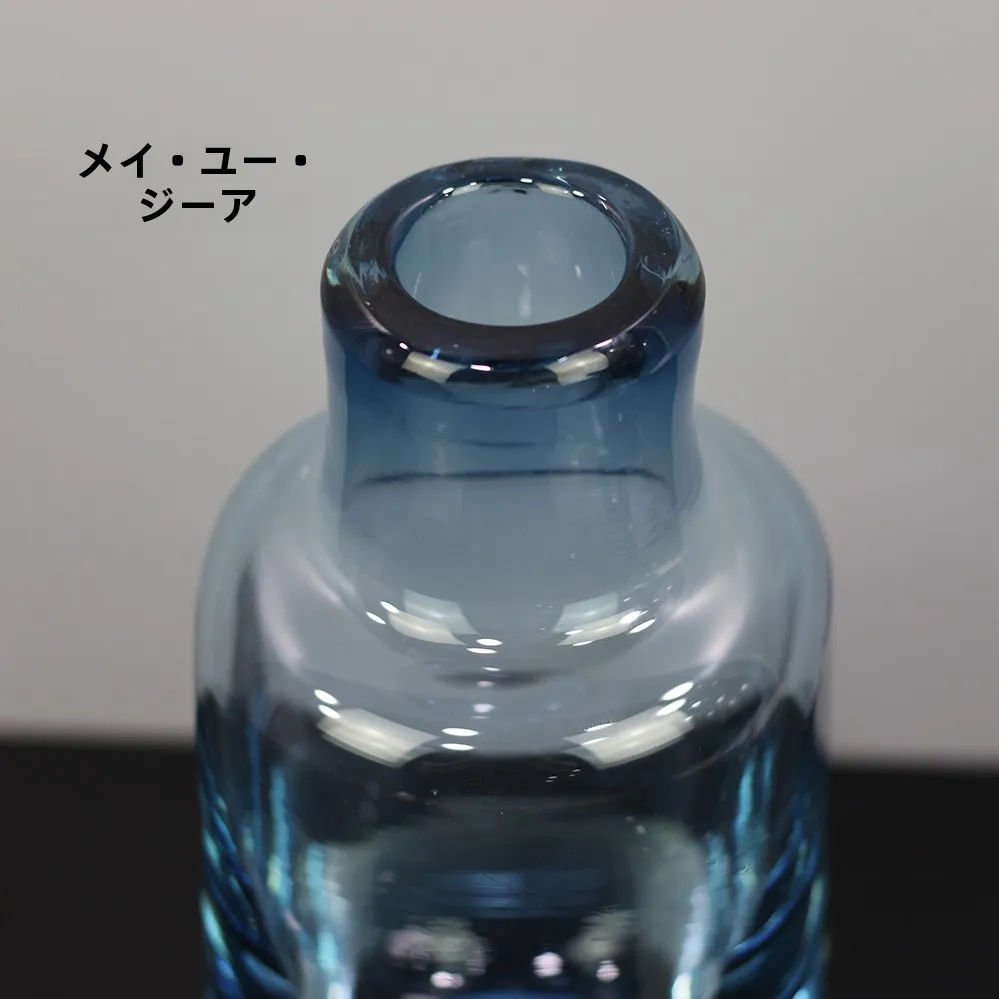 韓国インテリアを再現｜カフェ風部屋の作り方　フラワーベースの選び方とレイアウト術