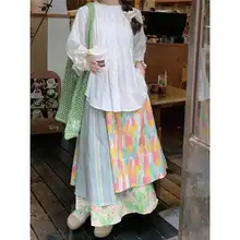 春季新作 フリル付きスタンドカラーシャツと不規則なフラワープリントスカート（セットアップ対応）