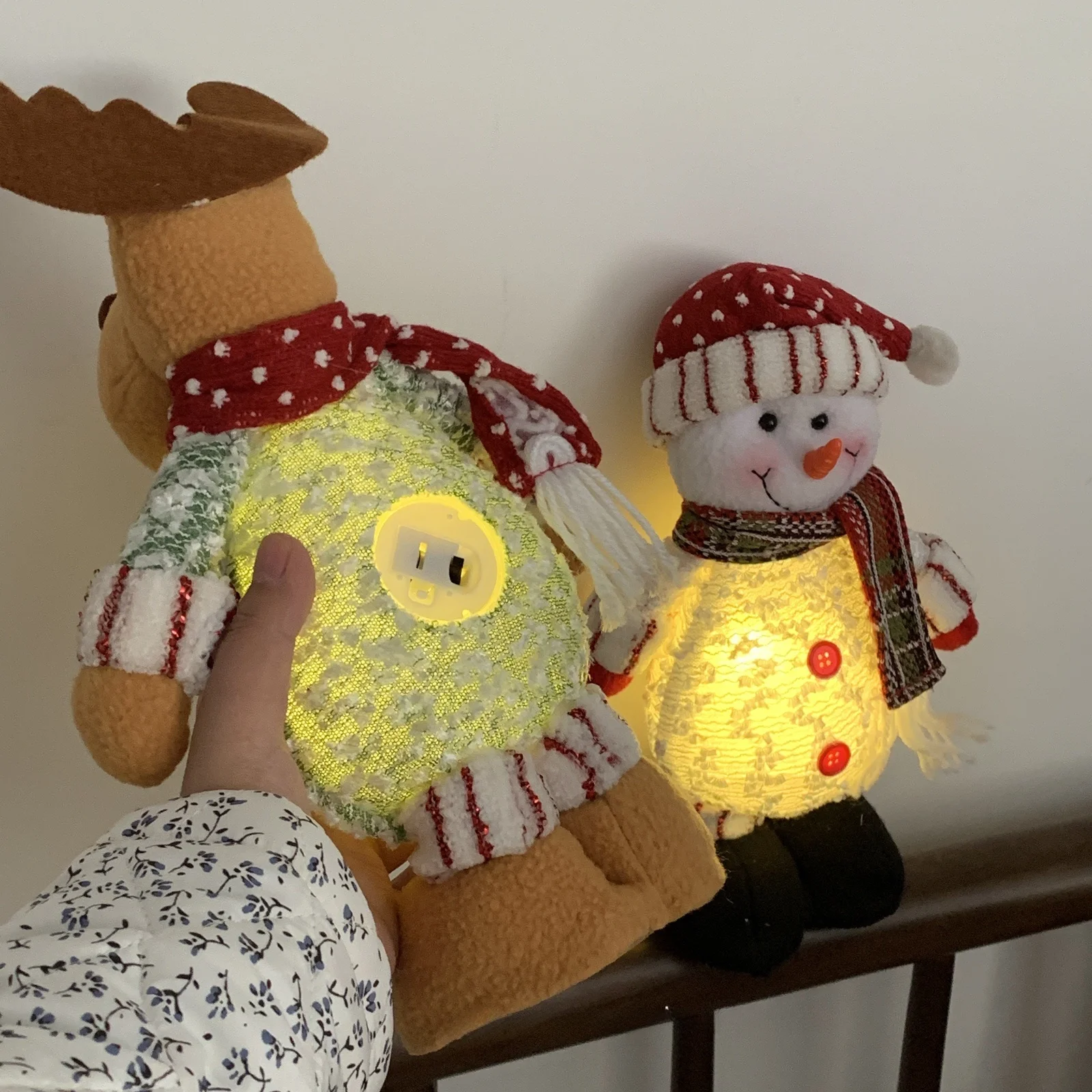 光るクリスマス飾り：xmasとx'masの違いは？使い分けガイド