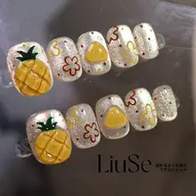 涼しげなデザイン！3Dド ット付きハンドメイド短いネイル【夏用・明るい印象】