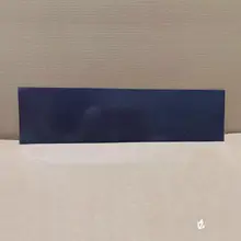 磁気ストリッ  プと穴あけ不要接着剤