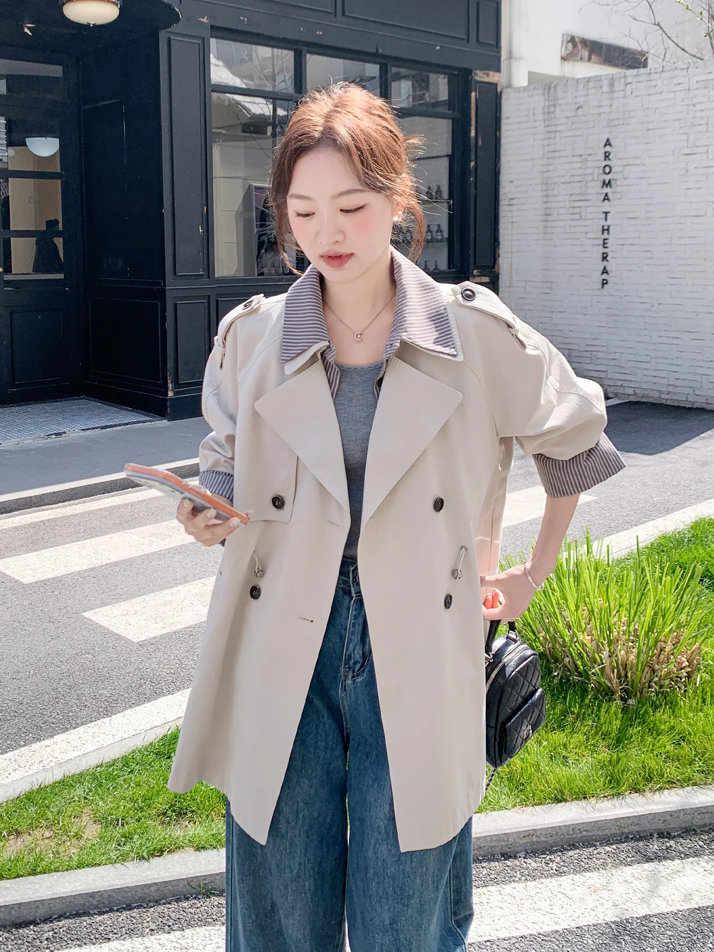 チェックチェスターコートはどんなもの？女性にぴったりな通勤スタイルの鍵とは？