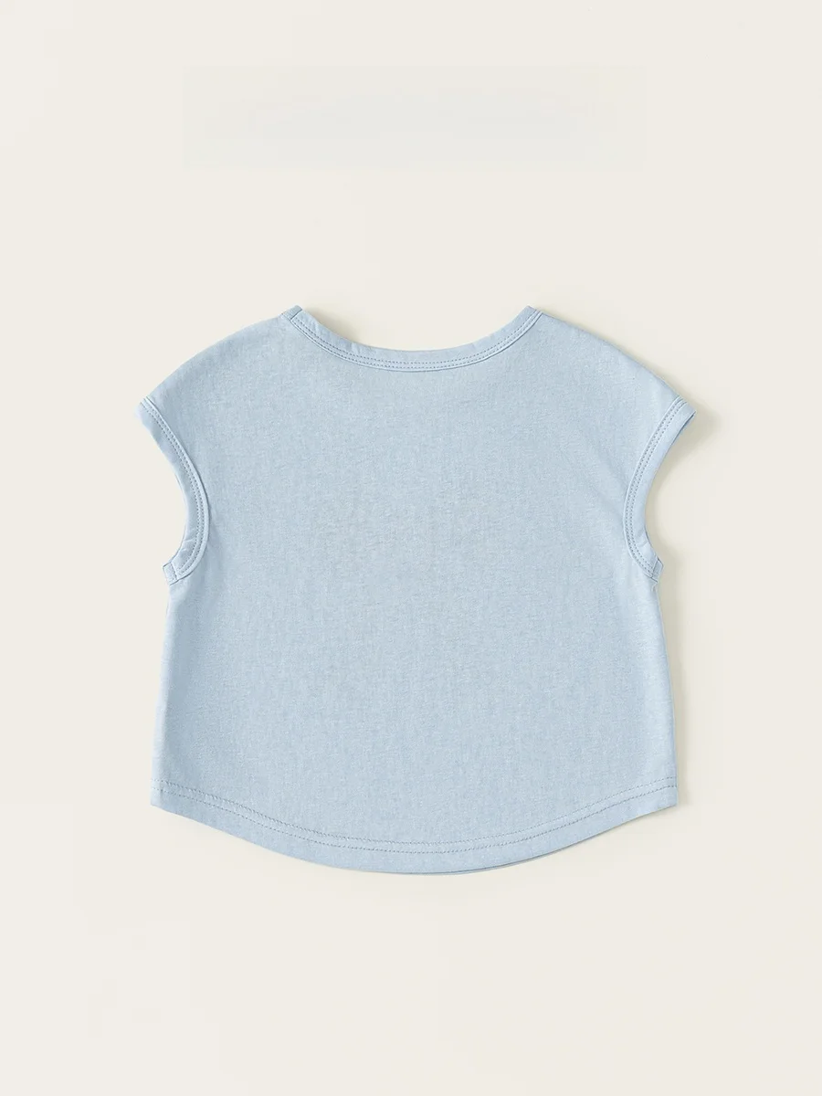 3歳 女の子 プレゼント おしゃれ どう選ぶ？シンプルでキュートなノースリーブTシャツがおすすめ