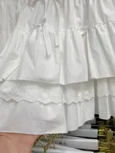 バレエ風デザインの白いケーキスカート【リボン付き・フレア・女性用】