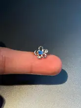 S925製シルバー製のブルーキュービックジルコニアミニフラワーピアス【アンバランスデザイン・ファッション・通勤用】