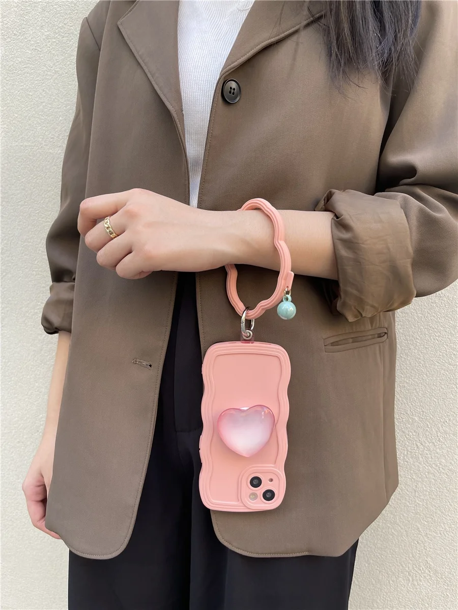 iPhone7ケース 手帳型はどんな感じ？女性にぴったりの「心のこもった」スタイルがここに！