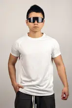 速乾性メッシュ半袖スポーツTシャツ【フィットネス・ランニング用・通気性抜群】