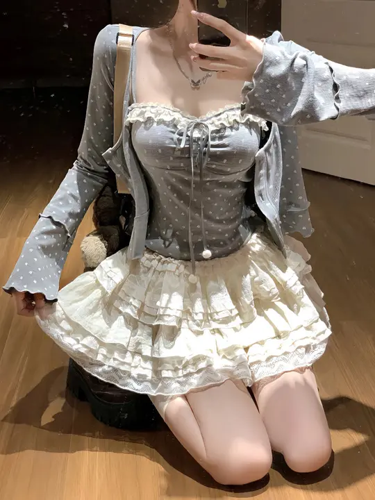 優雅で甘美なデザイン！キャミソールカーディガンとケーキミニスカートのコーディネート（セットアップ対応）