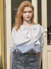 フリル付きストライプ半袖ブラウス【夏用・リボンデザイン・レディース】