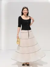 ロマンティックなデザインの中袖トップスとレーススカート【大きいサイズ・体型カバー】（セットアップ対応）