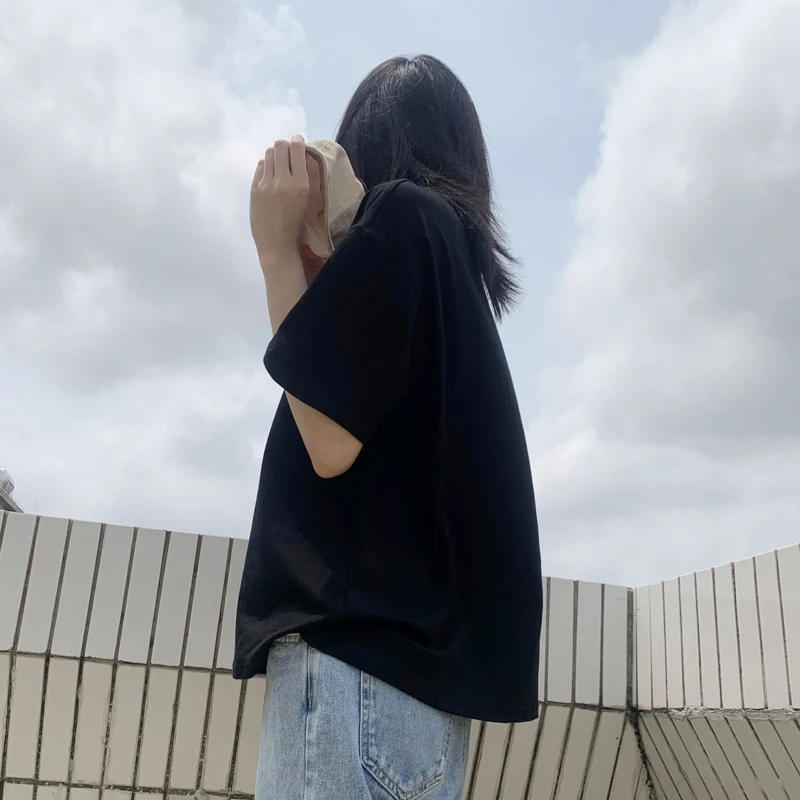 安いTシャツで失敗しない選び方は？学生時代から通勤まで使えるシンプルな白Tシャツの本当の価値とは