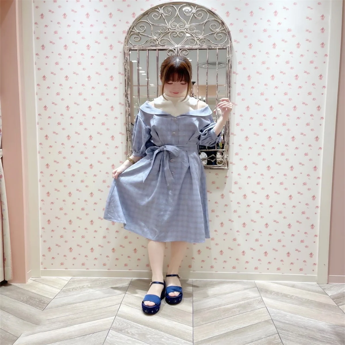 刺繍星座のレトロコート風ストラップ  サンダル：雨の日に履く女性向けの防水デザイン