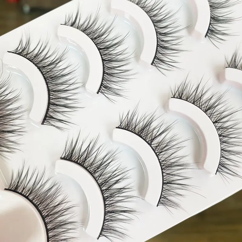 エラーエイリッシュを自然に伸ばすには？交差デザインの3D多層つけまつげが解決するリアルな悩み