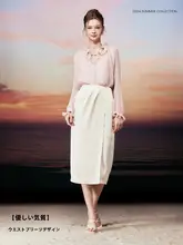 シンプルなデザイン！杏色の不規則な光沢のサテン製ミディスカート【フレンチスタイル】