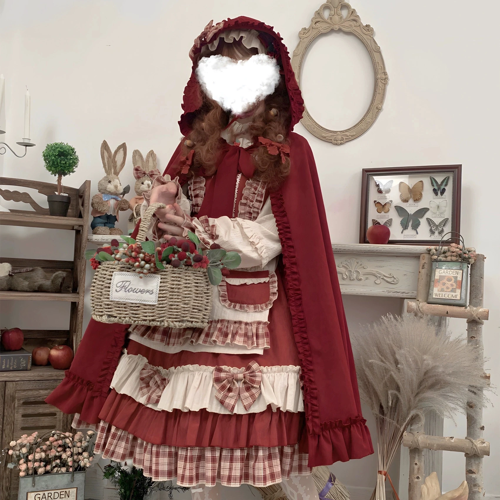 ロリータスタイルのベリー柄ワンピースは、どんなholiday服か？