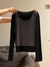 秋冬用長袖Tシャツとマルチカラーのベスト【スリムフィット・女性用・重ね着スタイル】（セットアップ対応）