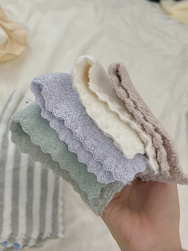 ふんわりかつ乾きやすいキッチン用ミニタオルは、どんな使い方で本当に役立つのか？
