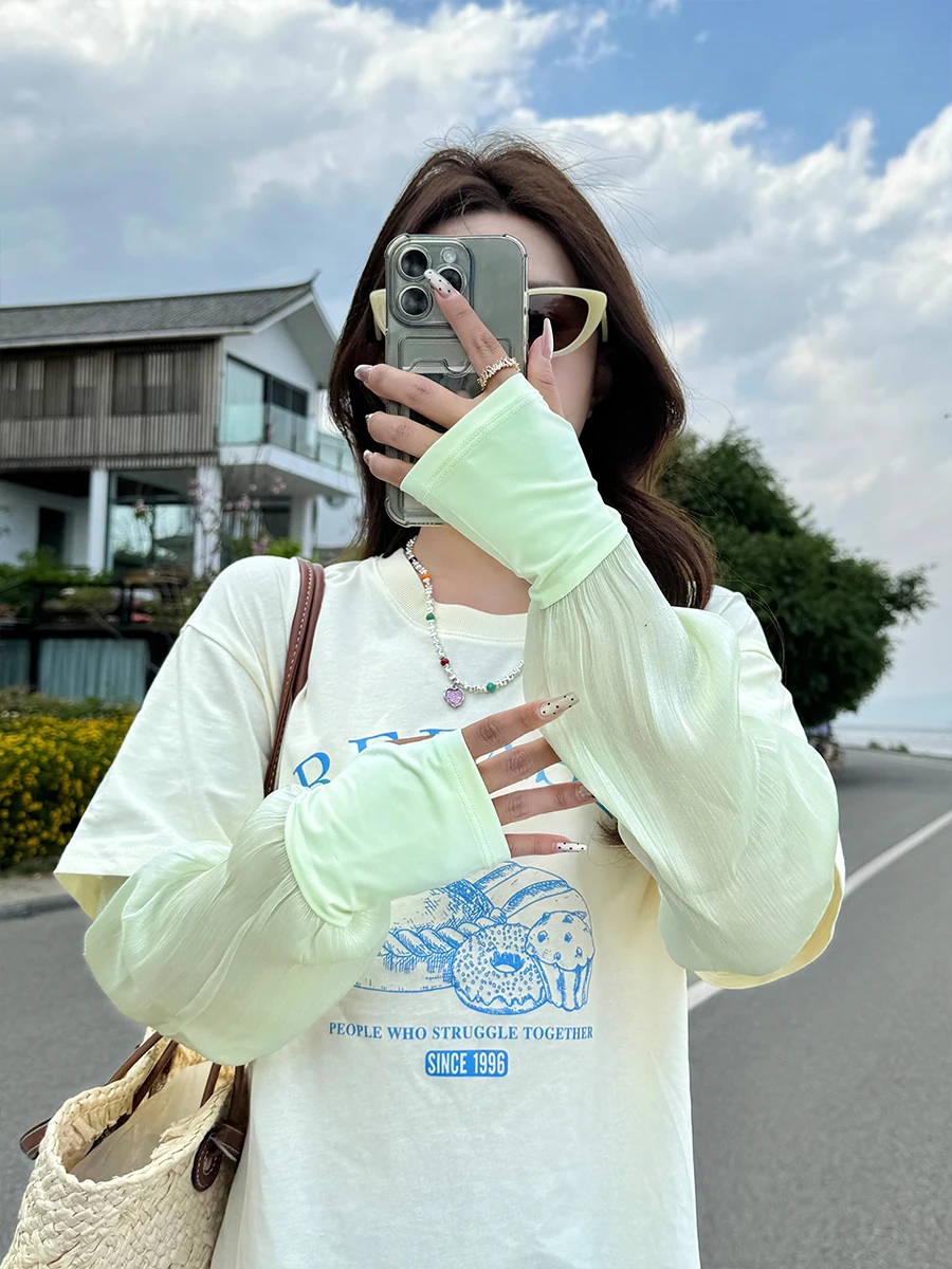 UVカットアームカバーは本当に必要ですか？学生女子が選んだ「夏の通勤スタイル」を変える1つのアイテム
