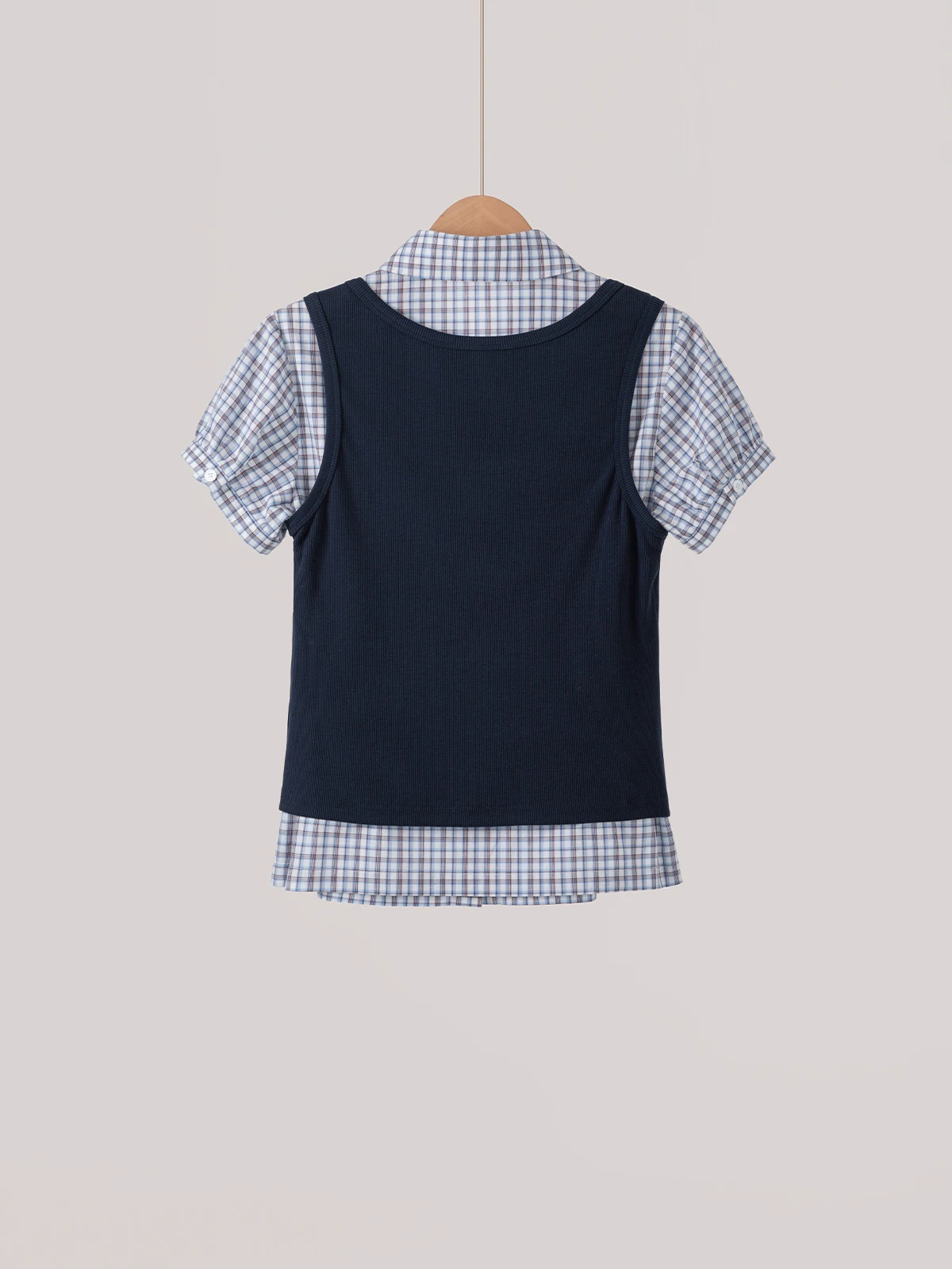 韓国風アカデミックスタイルのカラーコンビネーショントップス：明るい色の服としての夏季適用性と実用性