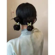 中国風の緑のタッセル蝶の小さなクリップ