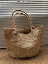 ラフィア草の手編みトートバッグ【ビーチ・肩掛け・ファッショナブル】（セットアップ対応）