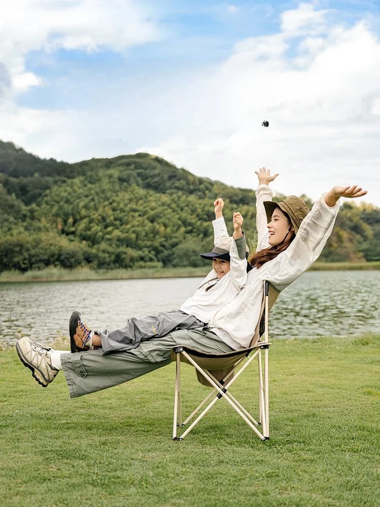 Naturehike 超軽量折りたたみキャンプチェア：アウトドアでの便携性と安定性のバランス