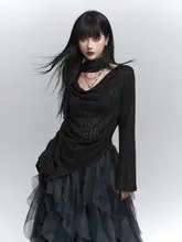 黒色の美しいラウンドネック長袖透かしシャツ【薄手・秋用】