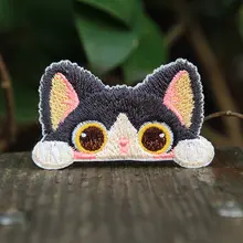 かわいい猫の刺繍パッチ【衣類やカバンの修復用・自己粘着】