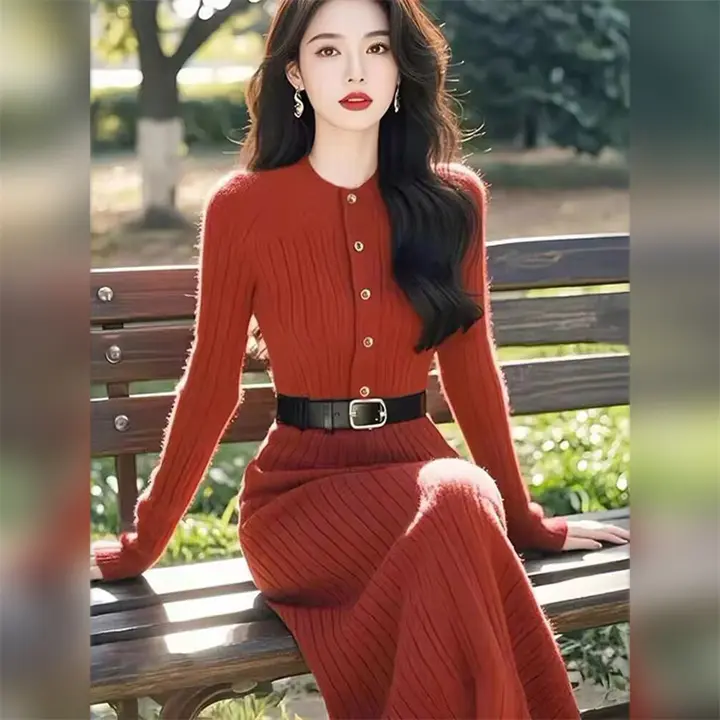 エレガントなデザインの長袖ニットワンピース【春秋用・スリムフィット・上品スタイル】（セットアップ対応）