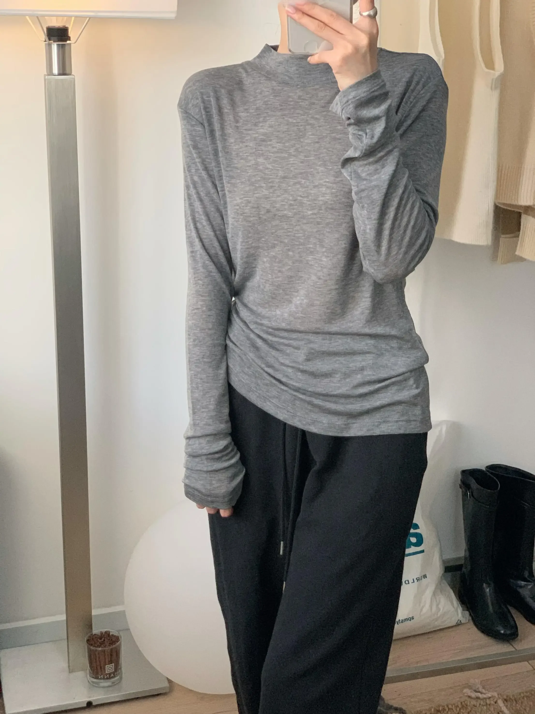 大人可愛いの本質とは？天絲ウールTシャツで心地よい日常を創る