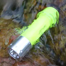 防水Q5強光ダイビング懐中電灯【紫外線・黄光・遠射・夜潜水照明】