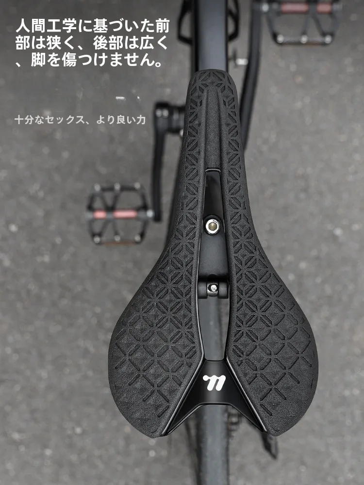3万円のロードバイクで選ぶ軽量カーボンファイバーシートの実用性と性能