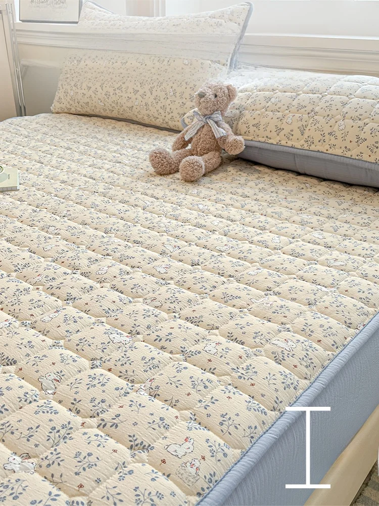 マットレス直置き 除湿シートの効果と選び方：伊心爱の防水プロテクターが解決する実際の課題