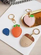 上品なデザインのキーホルダー【鍵とカードケース一体型・軽量・シンプル】
