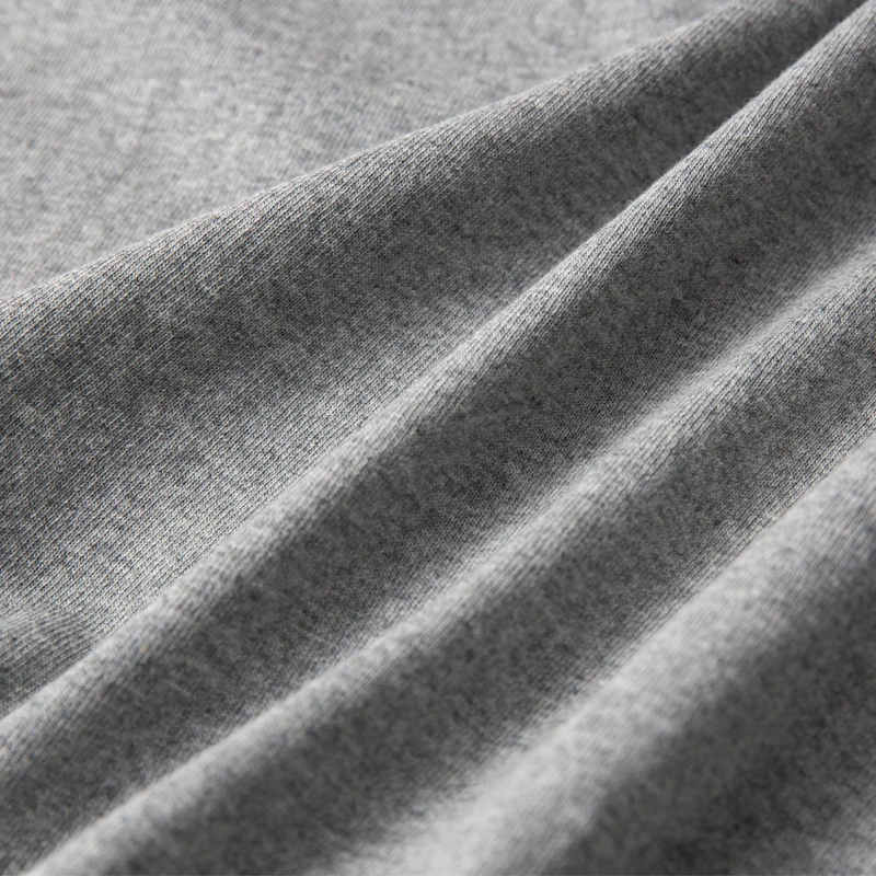 個別化シャツとは何か：白いTシャツとその実用性を解説