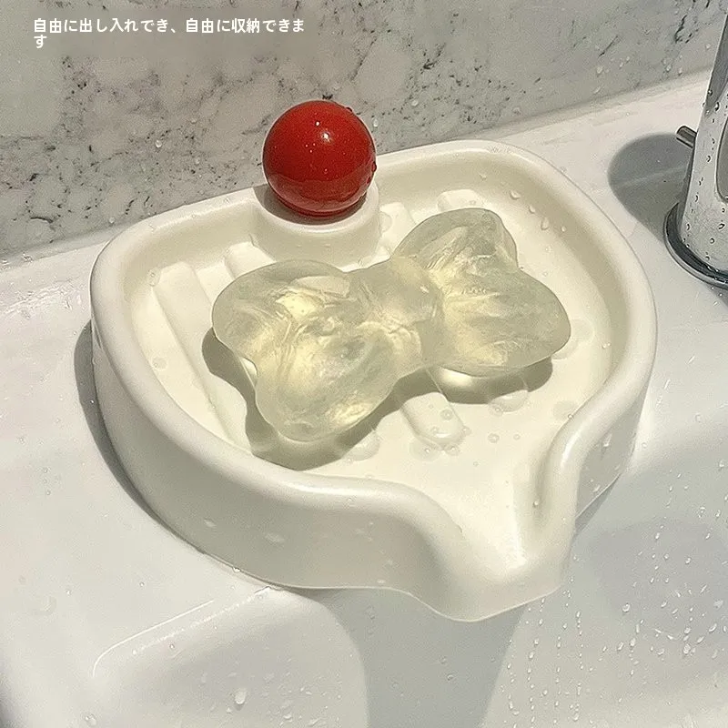 かわいいデザインの大型ソープディッシュ：水切り機能付きバスルーム用の実用性とサイズ選びのポイント