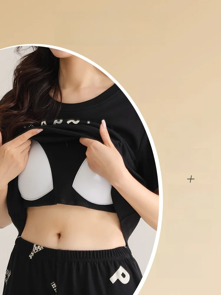 5月末と8月末に着る服はどう選ぶ？胸パッド付きパジャマが解決する「自分に合う服装」の悩み
