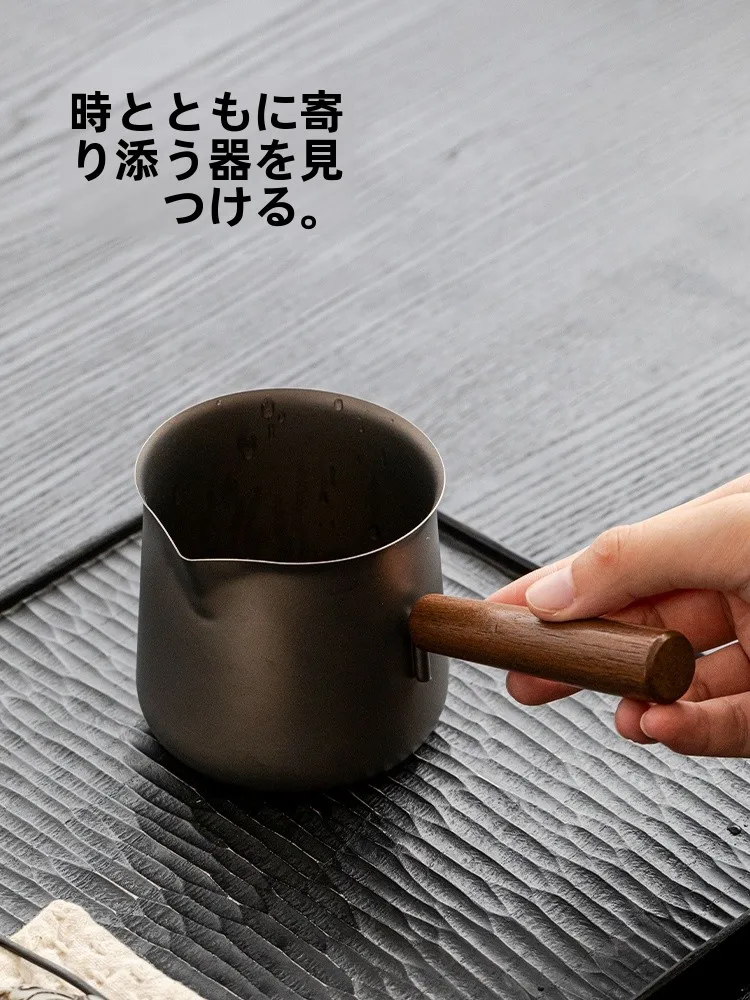 純チタン製公道杯：倒れてもこぼれない構造と高級感の実証