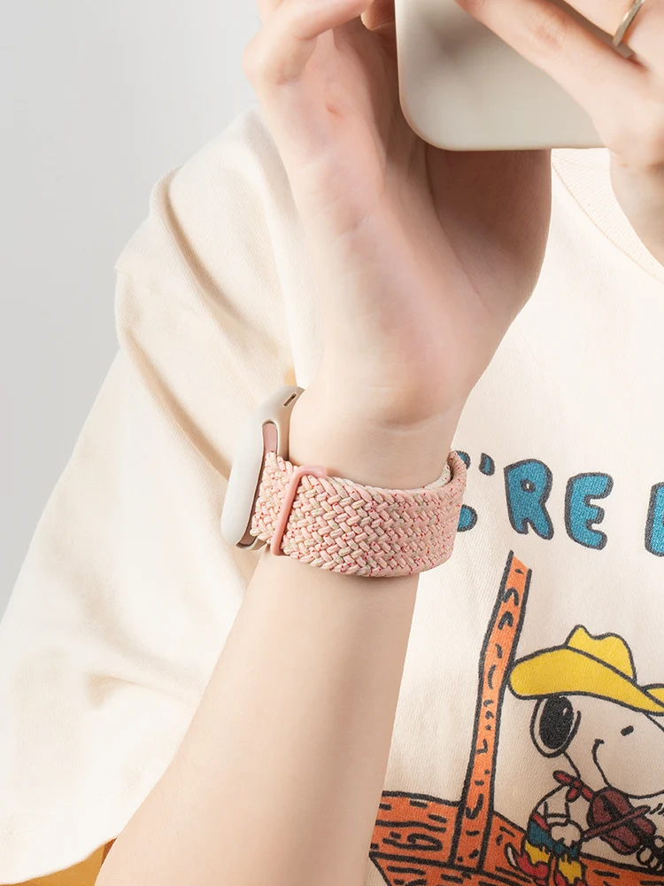 Apple Watch ゴールドに合うバンドはどれ？編み込みナイロンバンドが解決するリアルな悩み