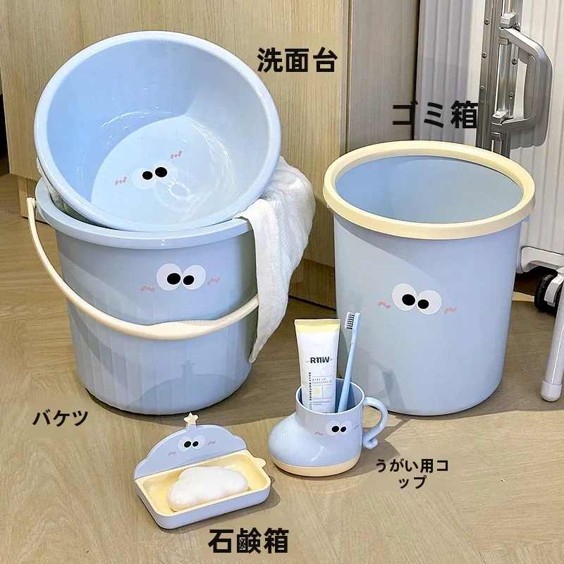 ゴミ箱 両開きは本当に必要？学生時代の寝室で出会った「おしゃれなダストボックス」の本当の価値とは