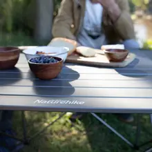 Naturehike アルミ合金製 薄型折りたたみアウトドアテーブル【持ち運びに便利・キャンプ・バーベキュ ー用】