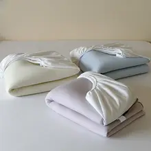 軽やかな色合いのひんやりシルク夏用敷きパッド【折りたたみ可能・エアコン用・水洗い可】（セットアップ対応）
